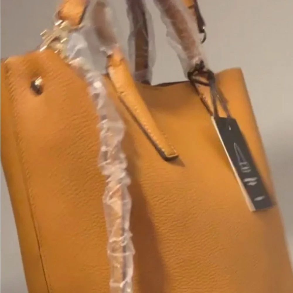 NWT- Aldo woman’s Satchel bag- fits laptop